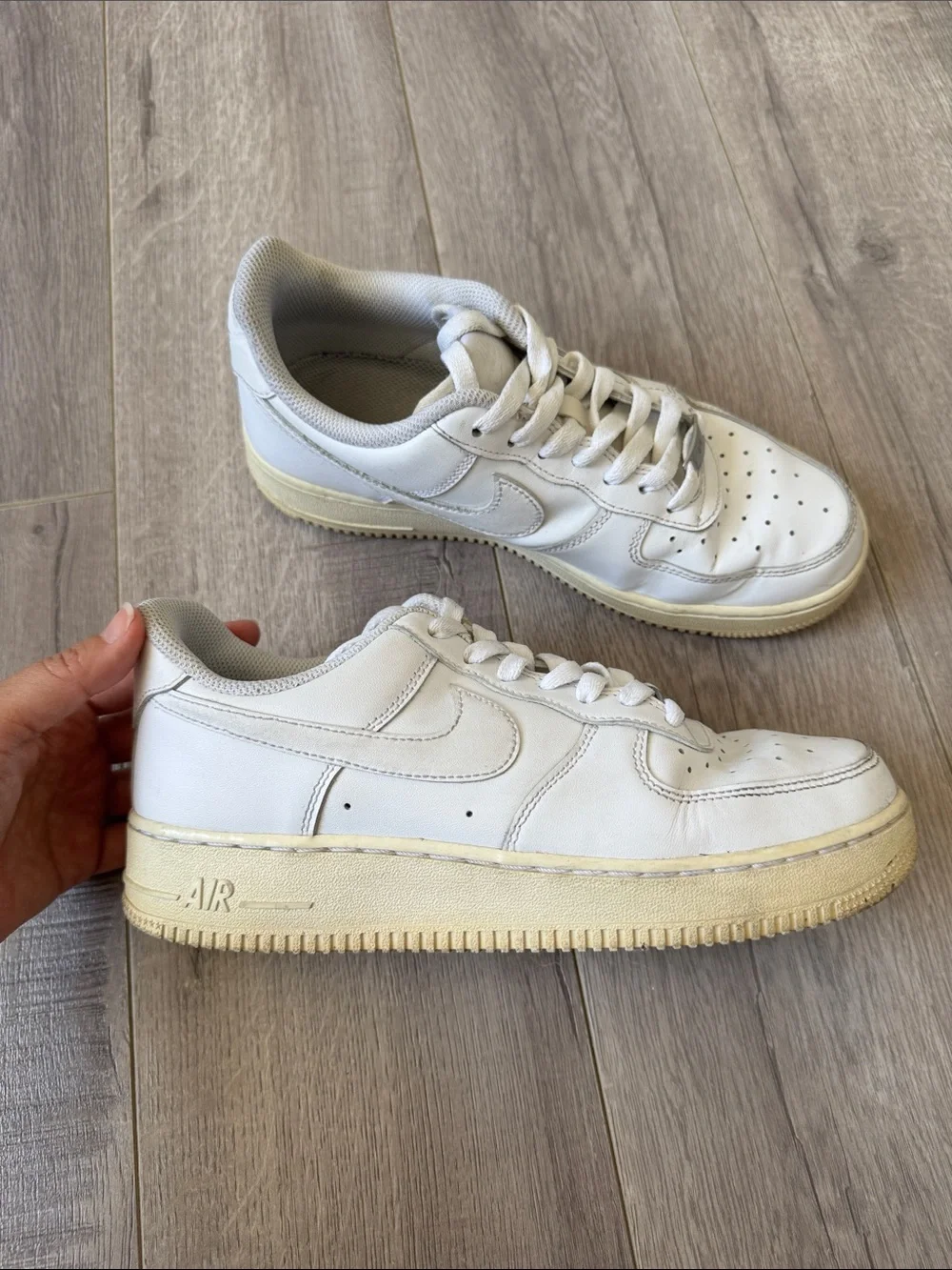 Nike Air Force 1 ’07 Triple White Leather Low Top Sneakers Women’s Size 8 AF1